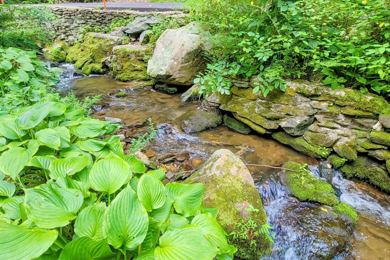 Отель Dancing Brook Гатлинбург Экстерьер фото